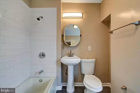 1621 Desoto Rd, Baltimore, MD 21230 photo 31