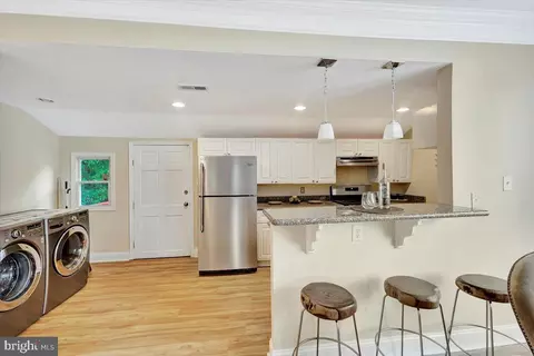 3702 Hamilton Ave, Baltimore, MD 21206 photo 2