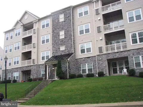 5207 Wyndholme Cir #304, Baltimore, MD 21229