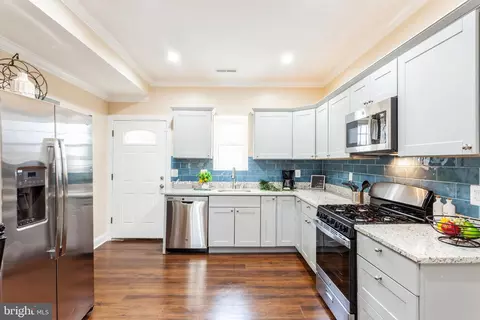 2602 E Oliver St, Baltimore, MD 21213