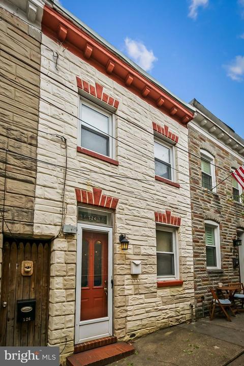 524 Holtzman Ct, Baltimore, MD 21231