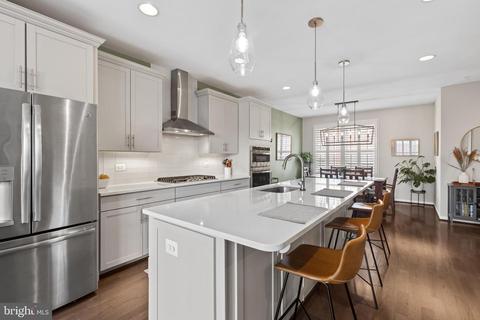 1222 Berry St, Baltimore, MD 21211