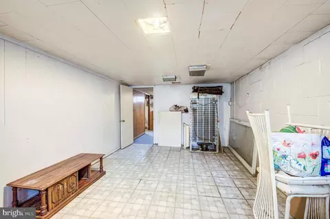 1118 Gleneagle Rd, Baltimore, MD 21239 photo 9