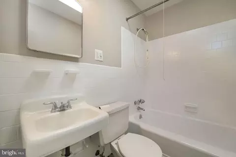 822 Umbra St, Baltimore, MD 21224 photo 7