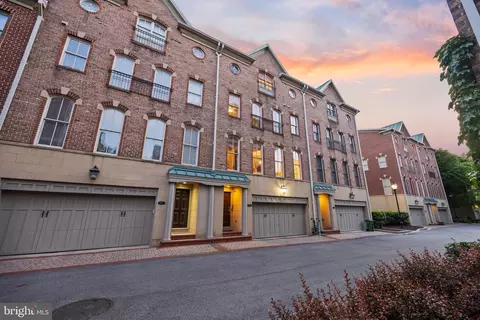 2339 Boston St #2, Baltimore, MD 21224
