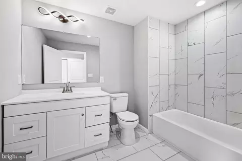 1704 E Chase St, Baltimore, MD 21213 photo 31