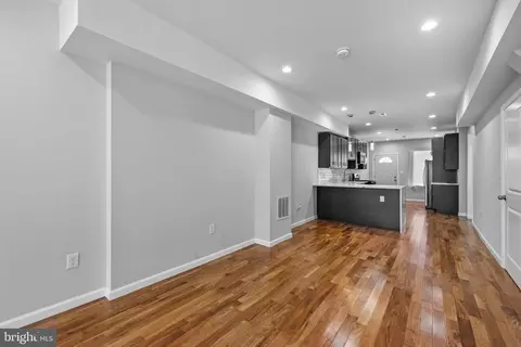 1704 E Chase St, Baltimore, MD 21213 photo 10
