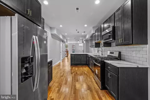 1704 E Chase St, Baltimore, MD 21213 photo 16