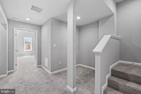 1704 E Chase St, Baltimore, MD 21213 photo 27