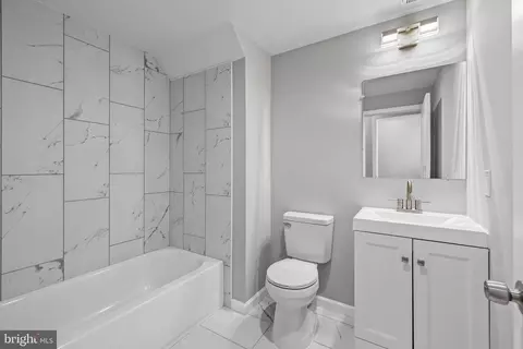 1704 E Chase St, Baltimore, MD 21213 photo 23