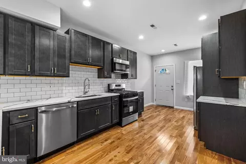 1704 E Chase St, Baltimore, MD 21213 photo 13