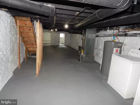 606 E 36th St, Baltimore, MD 21218 photo 33