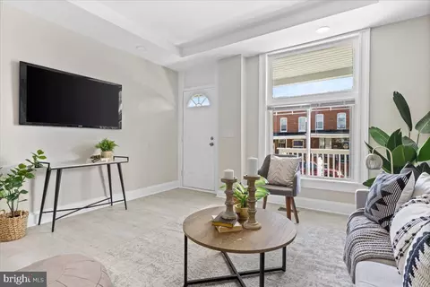 606 E 36th St, Baltimore, MD 21218 photo 7