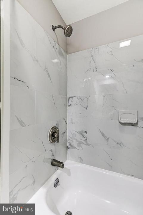 212 Penn St, Baltimore, MD 21230 photo 16