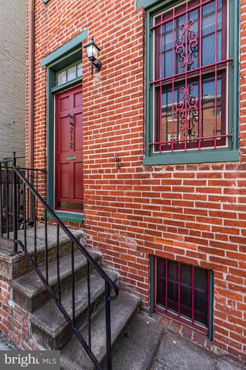 212 Penn St, Baltimore, MD 21230 photo 2