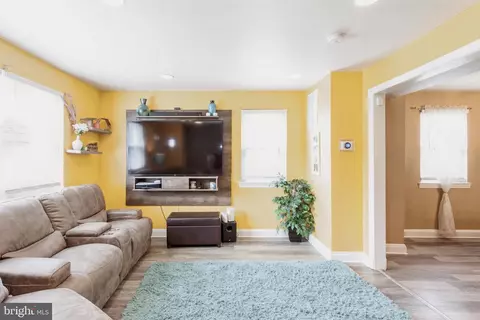 434 Random Rd, Baltimore, MD 21229 photo 9