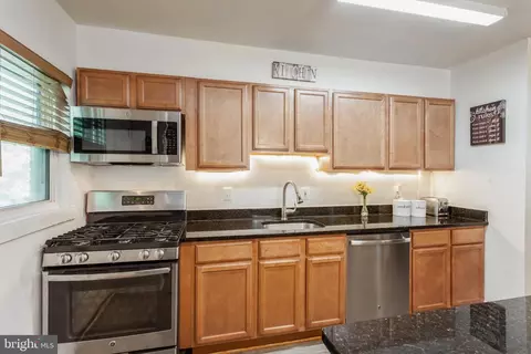 434 Random Rd, Baltimore, MD 21229 photo 13