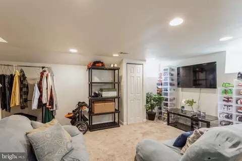 434 Random Rd, Baltimore, MD 21229 photo 29
