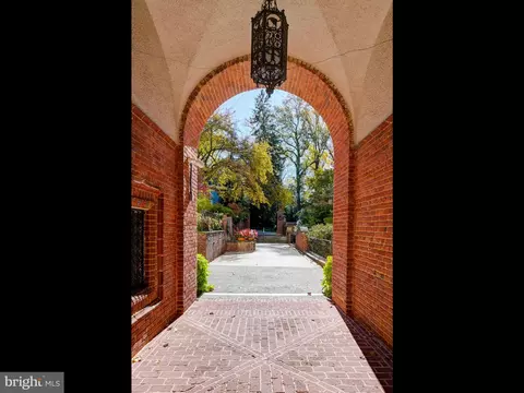 6 Upland Rd #Q-3, Baltimore, MD 21210 photo 15
