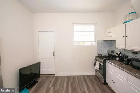 2119 E Federal St, Baltimore, MD 21213 photo 6