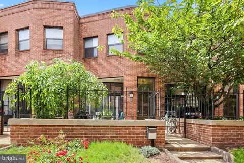 908 Stubblefield Ln, Baltimore, MD 21202