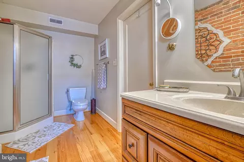 308 S Exeter St, Baltimore, MD 21202 photo 24