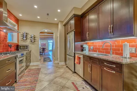 308 S Exeter St, Baltimore, MD 21202 photo 11