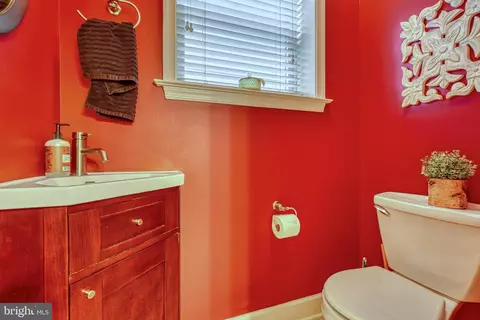 308 S Exeter St, Baltimore, MD 21202 photo 15
