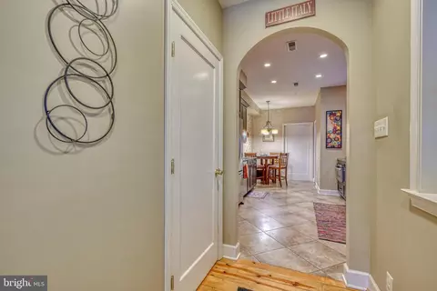 308 S Exeter St, Baltimore, MD 21202 photo 8