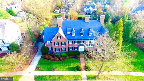 211 Wendover Rd, Baltimore, MD 21218