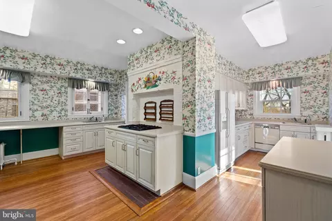211 Wendover Rd, Baltimore, MD 21218 photo 17