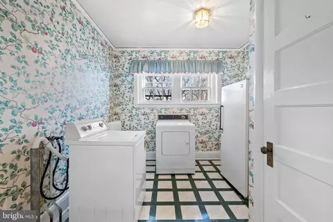 211 Wendover Rd, Baltimore, MD 21218 photo 19