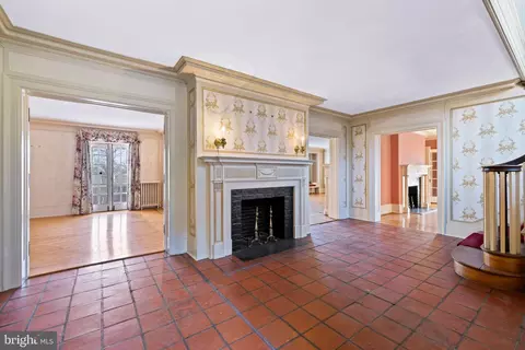 211 Wendover Rd, Baltimore, MD 21218 photo 10