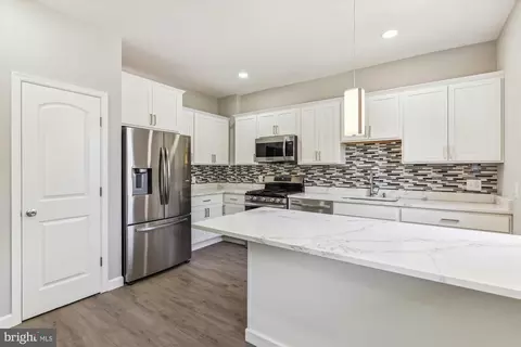 310 Washburn Ave, Brooklyn, MD 21225
