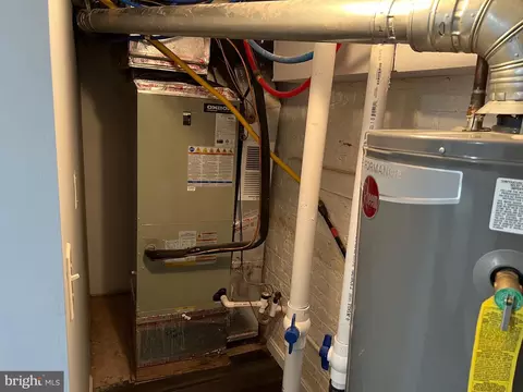 744 E 37th St, Baltimore, MD 21218 photo 36