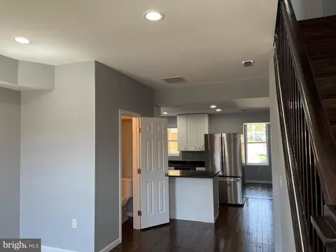 744 E 37th St, Baltimore, MD 21218 photo 7