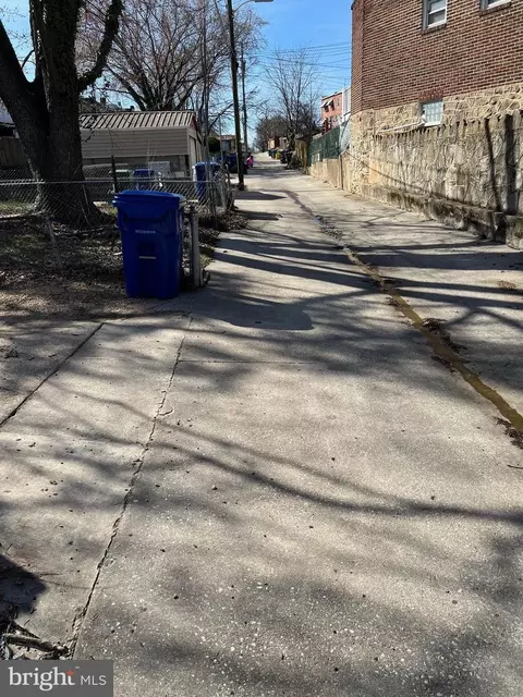744 E 37th St, Baltimore, MD 21218 photo 43
