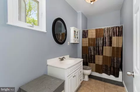 512 E 41st St, Baltimore, MD 21218 photo 19