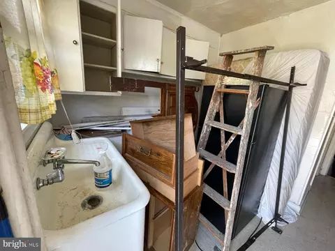 2630 E Preston St, Baltimore, MD 21213 photo 5