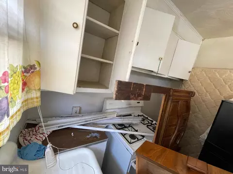 2630 E Preston St, Baltimore, MD 21213 photo 6