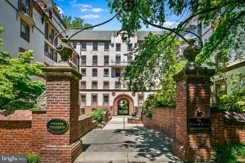 6 Upland Rd #J-1, Baltimore, MD 21210