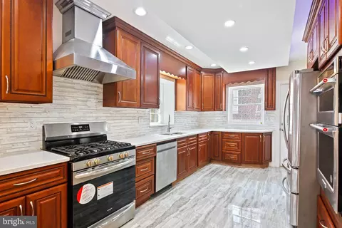 3321 E Baltimore St, Baltimore, MD 21224 photo 7