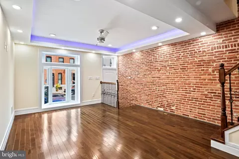 3321 E Baltimore St, Baltimore, MD 21224 photo 4