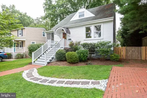 827 Cedarcroft Rd, Baltimore, MD 21212 photo 2