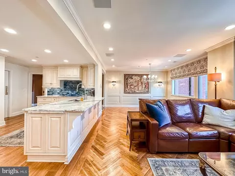 10 E Lee St #2305, Baltimore, MD 21202