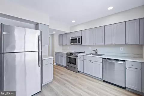 801 E Preston St, Baltimore, MD 21202 photo 3