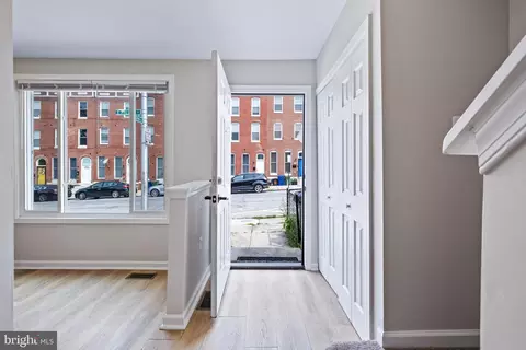 801 E Preston St, Baltimore, MD 21202 photo 2