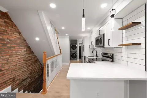 1237 W Cross St, Baltimore, MD 21230 photo 4