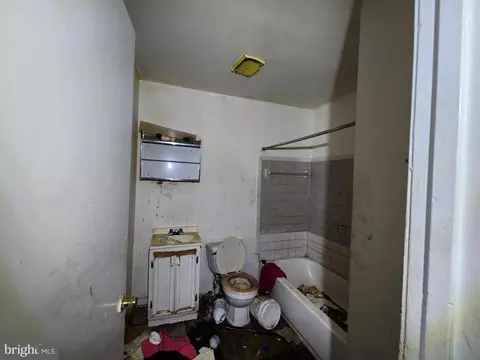 420 E North Ave, Baltimore, MD 21202 photo 6