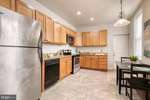 2002 E Lombard St, Baltimore, MD 21231 photo 17